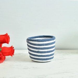 Planter Basket Dual Lines, 4 inches, Blue White